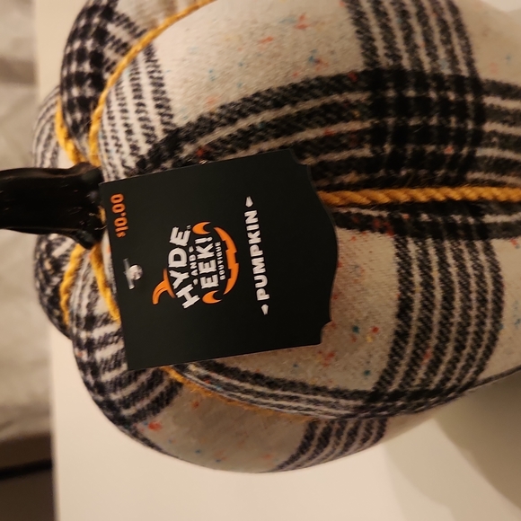 fall decorations - Picture 2 of 2